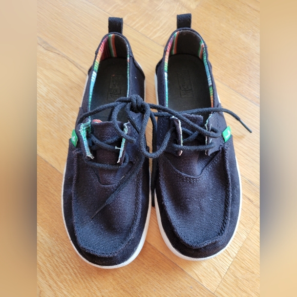 Children's size 12 Sanuk offshore shoes - Picture 2 of 6